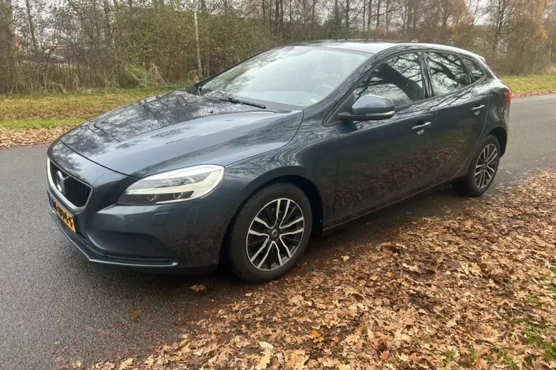 Volvo V40 (2017)