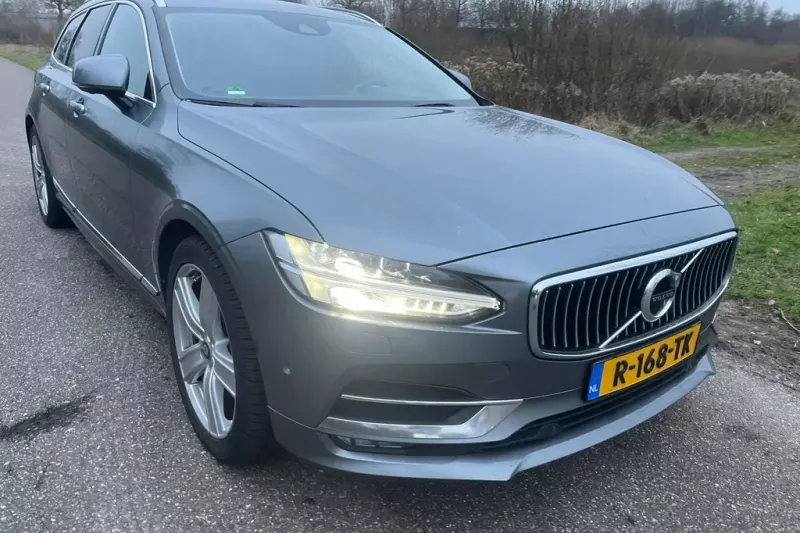 Volvo V90 (2019)