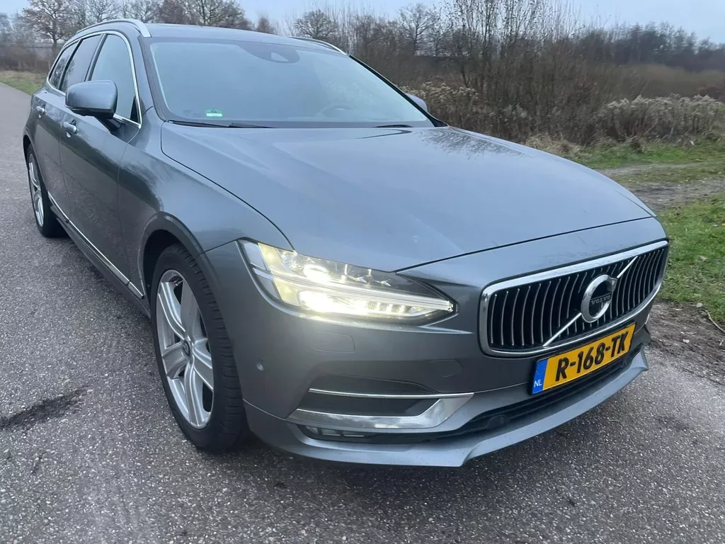 Volvo V90 (2019) — foto 1