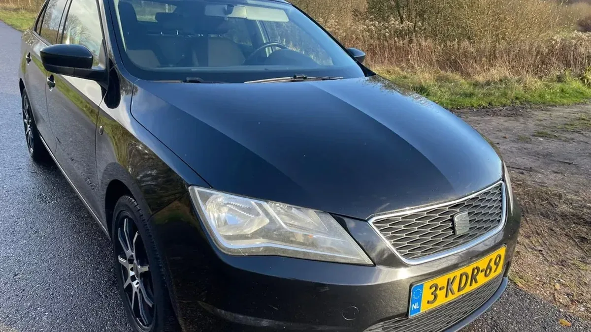 SEAT Toledo (2013) — foto 1
