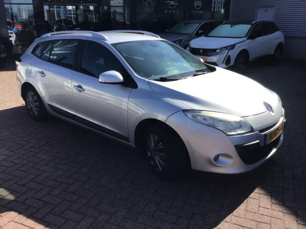 Renault Mégane (2011) — foto 1