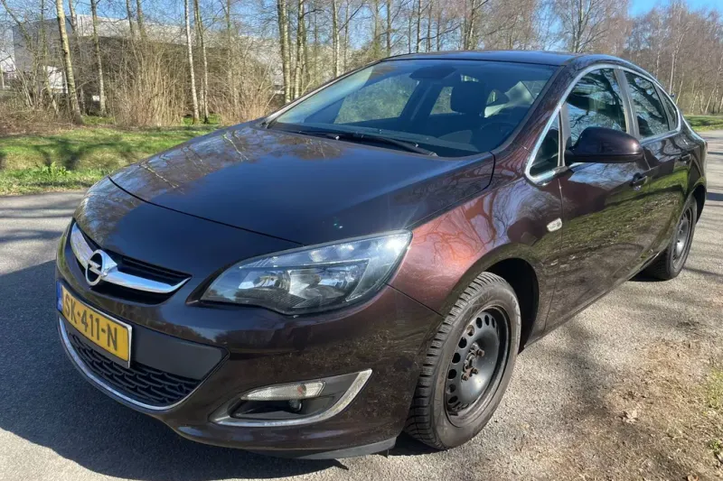 Opel Astra (2014)