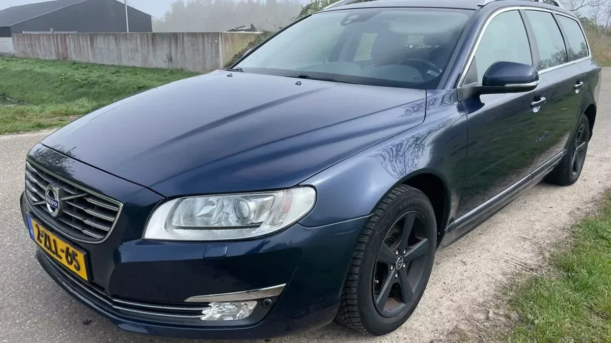 Volvo V70 (2015) — foto 1