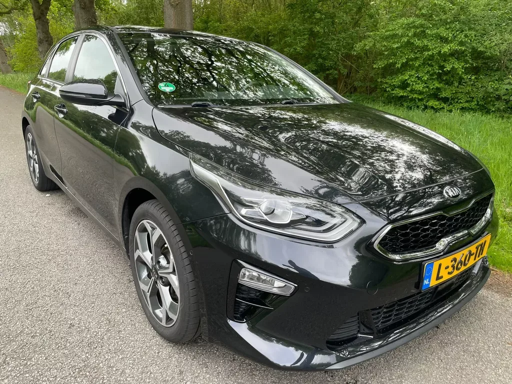 Kia Ceed (2020) — foto 1