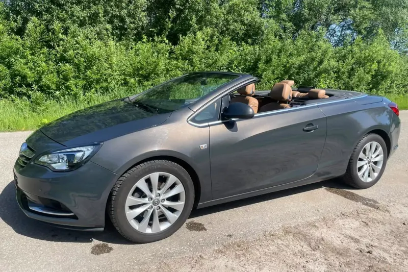 Opel Cascada (2013)
