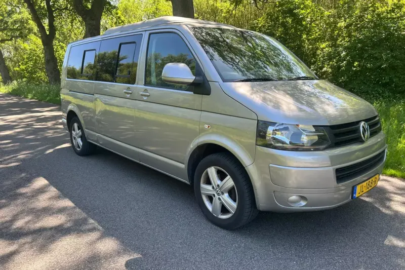 Volkswagen Kombi [Multivan] (2010)
