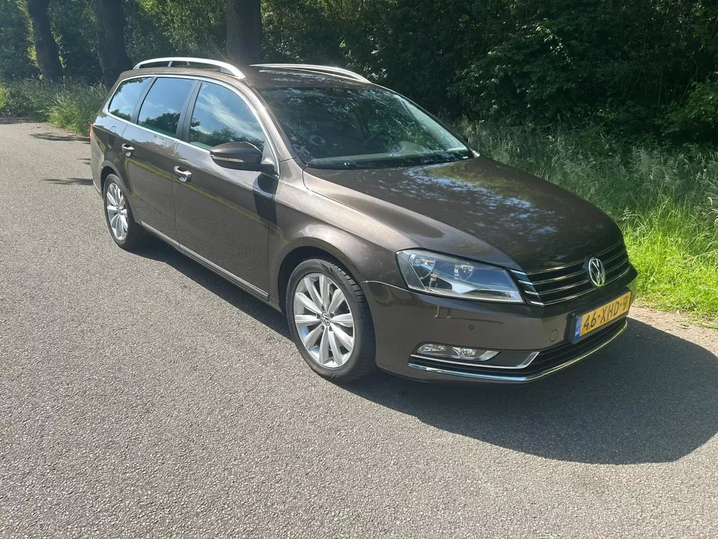 Volkswagen Passat (2012) — foto 1
