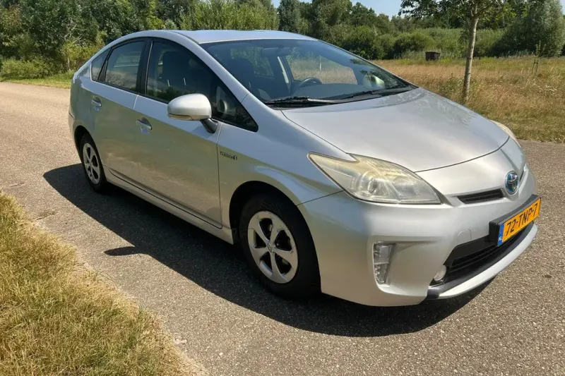 Toyota Prius (2012)