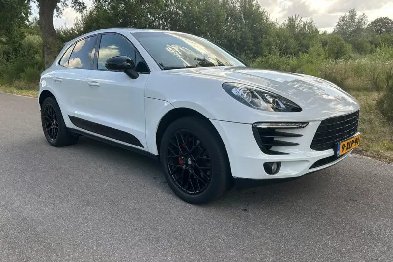 Porsche Macan (2014)