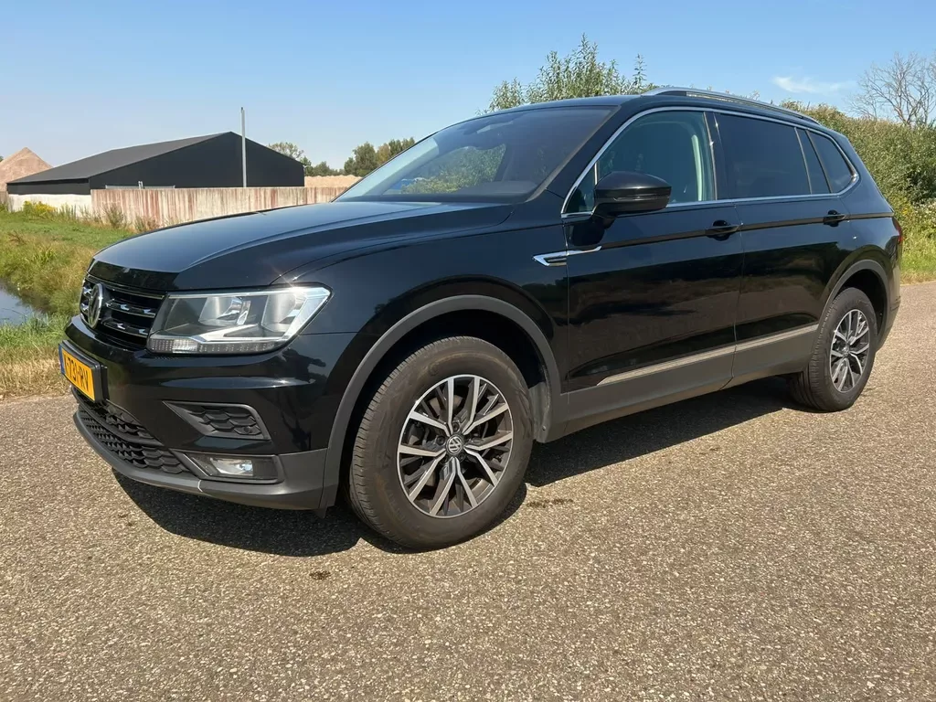 Volkswagen Tiguan (2021) — foto 1