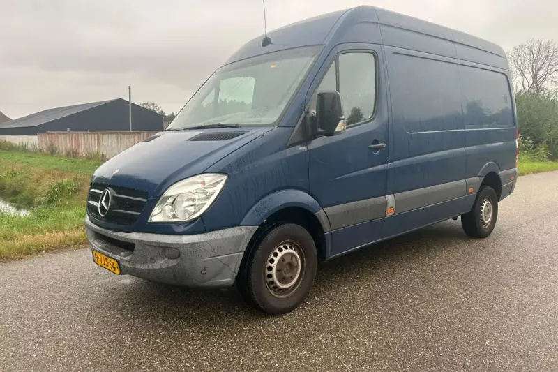 Mercedes-Benz Sprinter (2010)