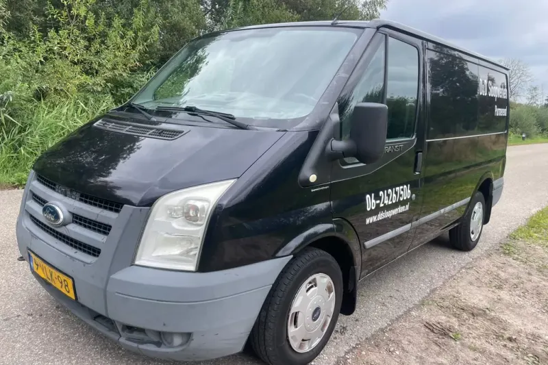 Ford Transit (2011)