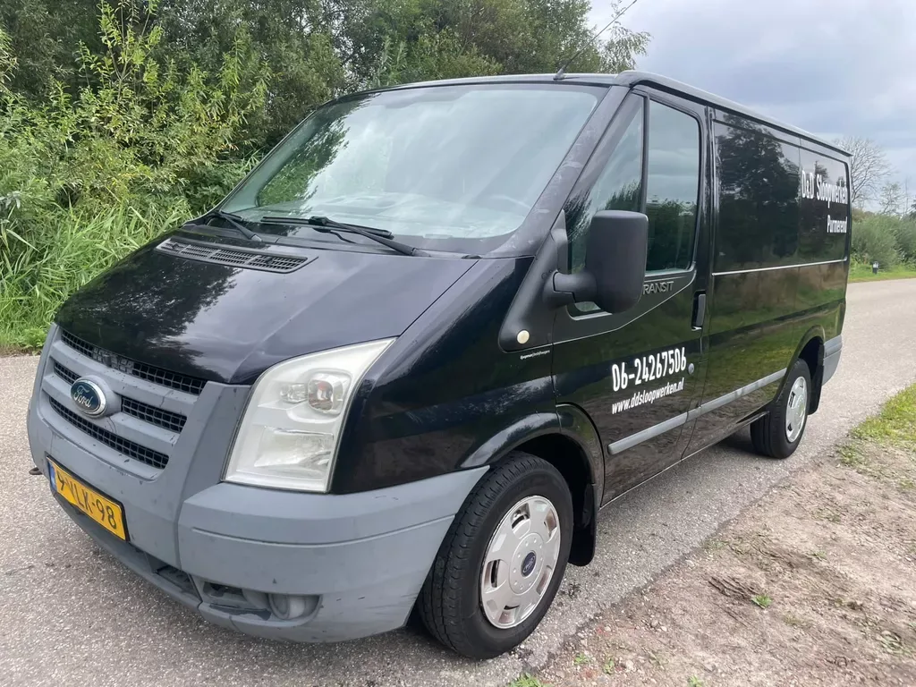 Ford Transit (2011) — foto 1