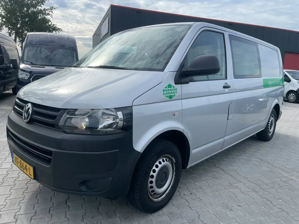 Volkswagen Transporter (2013) — foto 1