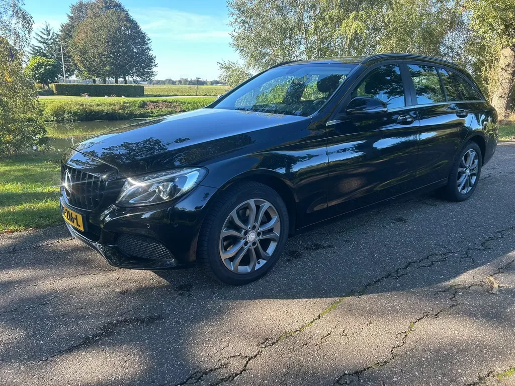 Mercedes-Benz C-Klasse (2016) — foto 1