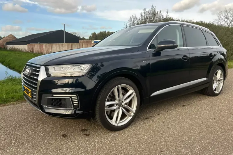 Audi Q7 (2016)