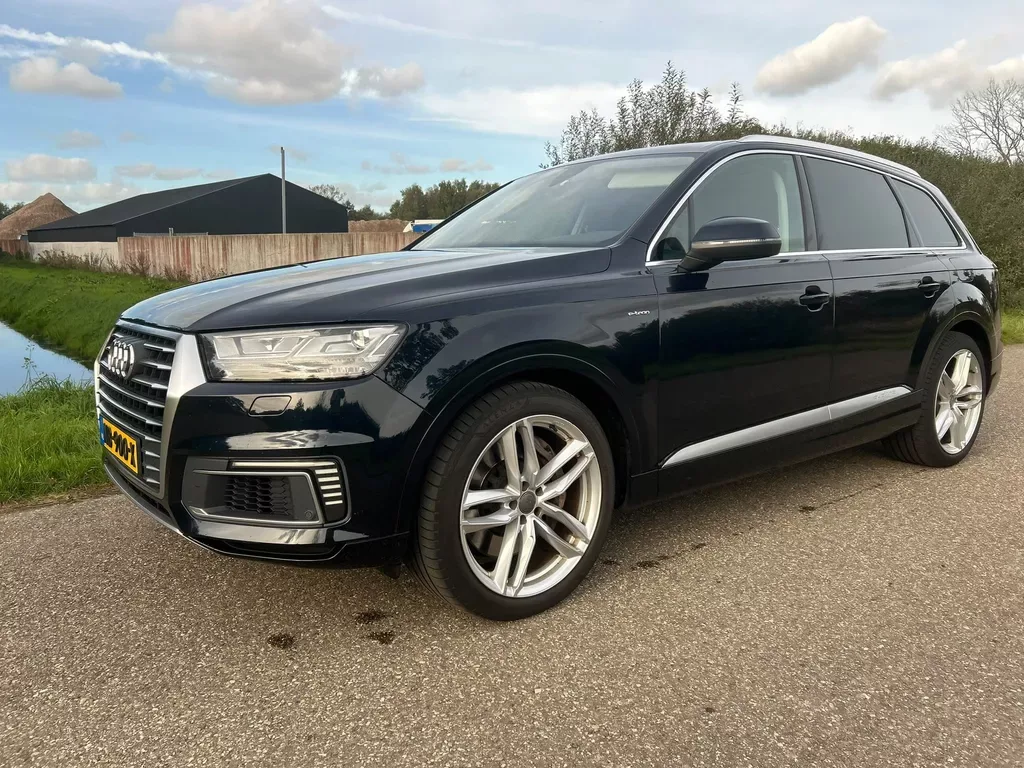 Audi Q7 (2016) — foto 1