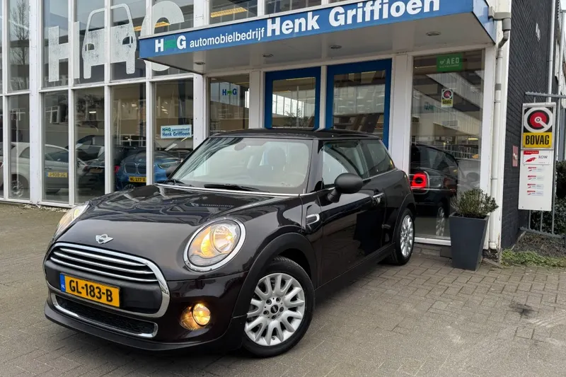 MINI Cooper (2015)