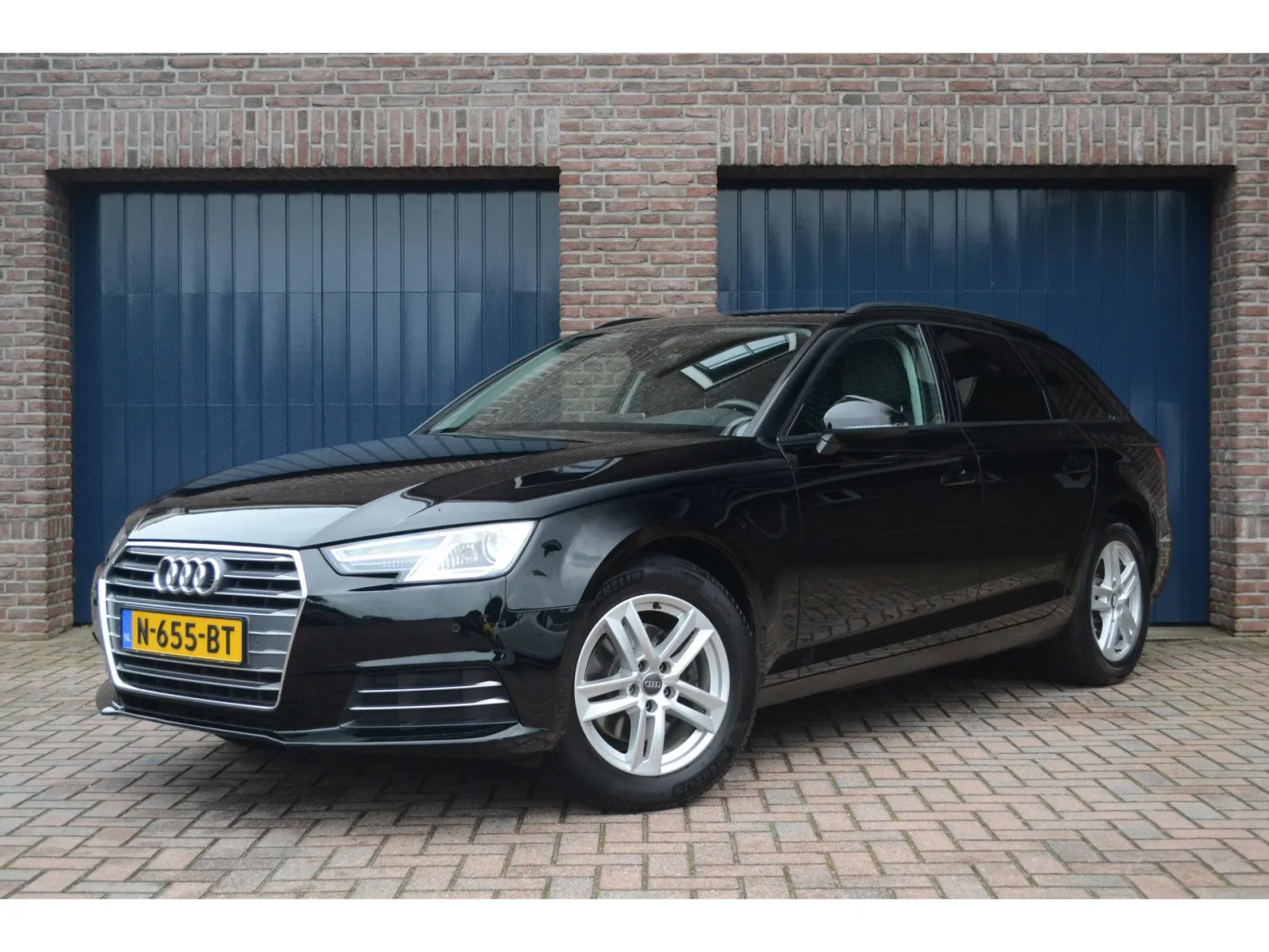 Audi A4 (2018) — foto 1