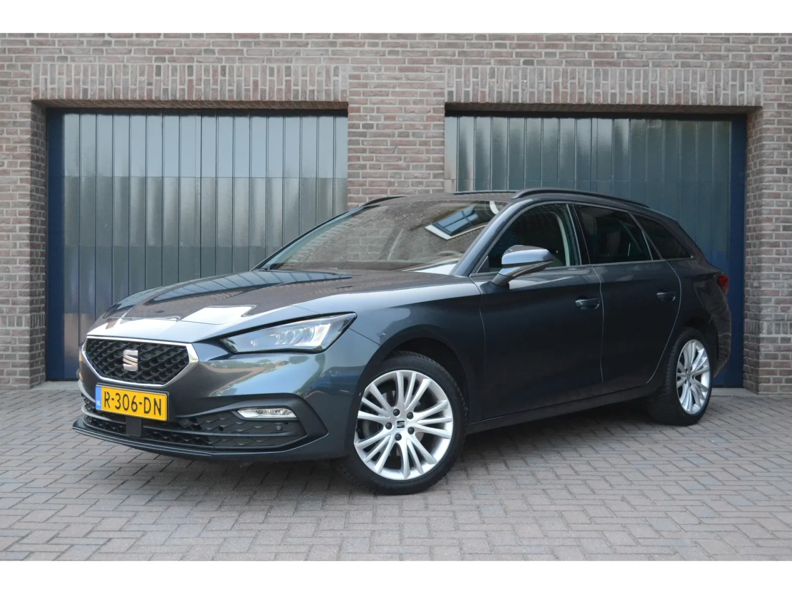 SEAT Leon Sportstourer (2022) — foto 1