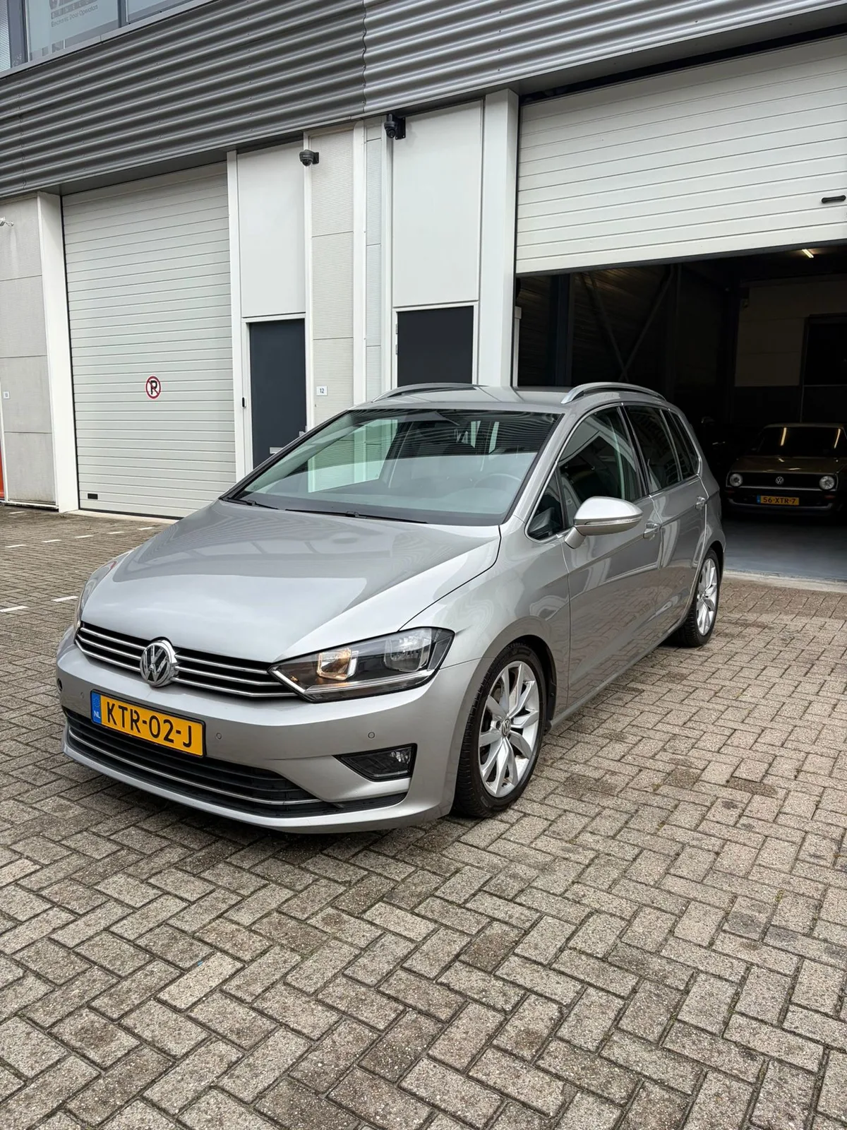 Volkswagen Golf Sportsvan (2015) — foto 1