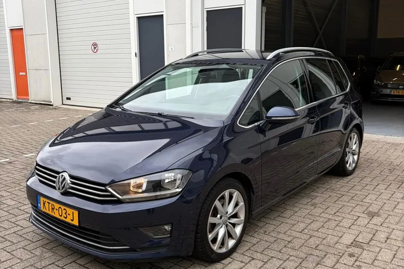 Volkswagen Golf Sportsvan (2015)