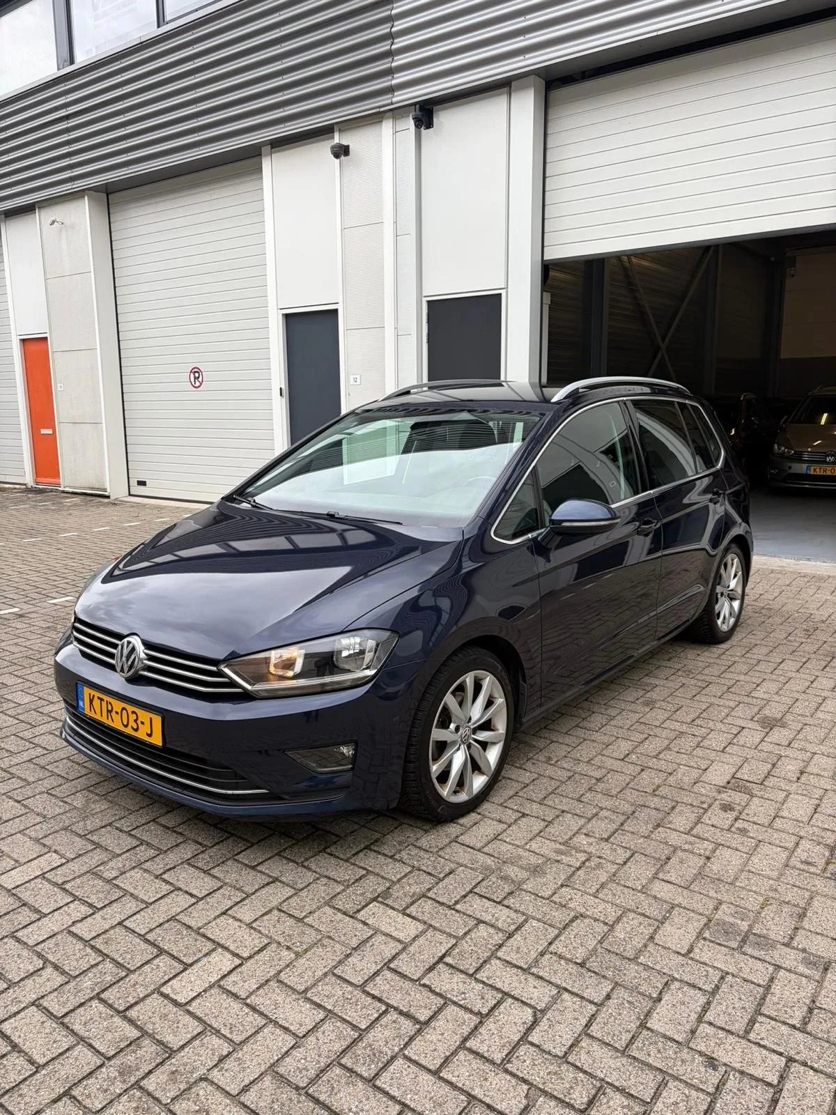 Volkswagen Golf Sportsvan (2015) — foto 1