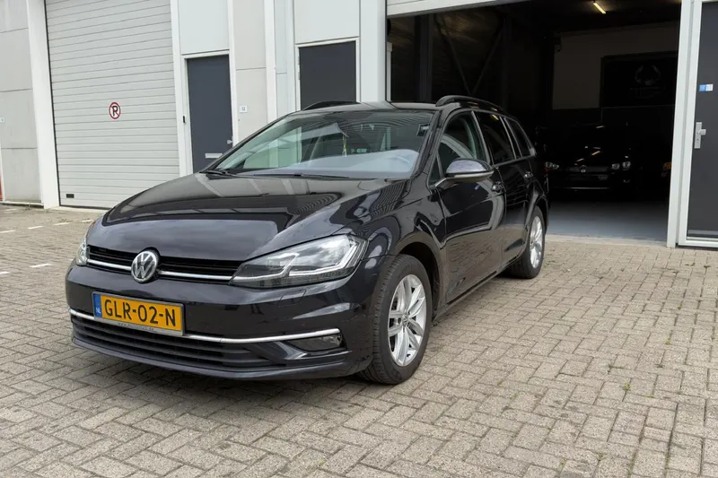 Volkswagen Golf (2020)
