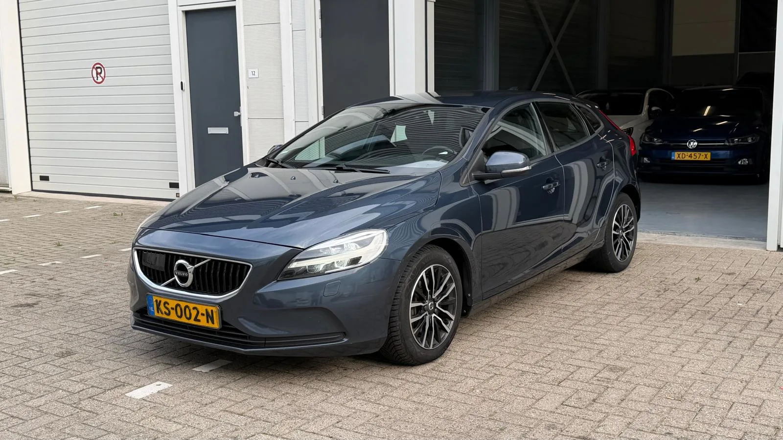 Volvo V40 (2016) — foto 1