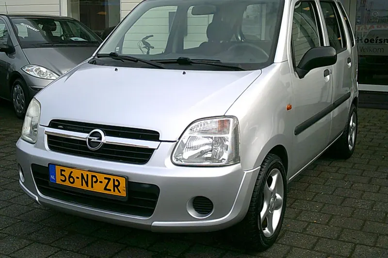Opel Agila (2004)