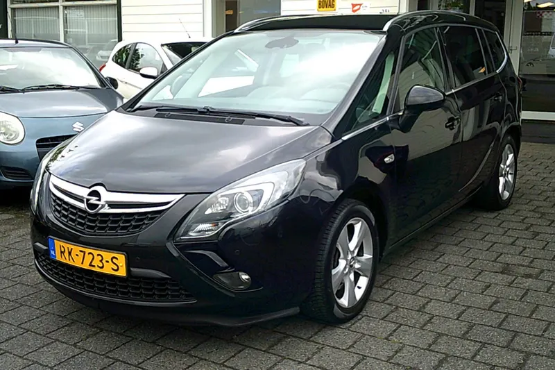 Opel Zafira Tourer (2013)