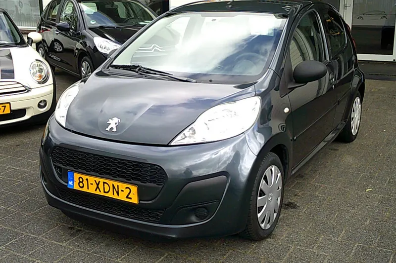 Peugeot 107 (2012)