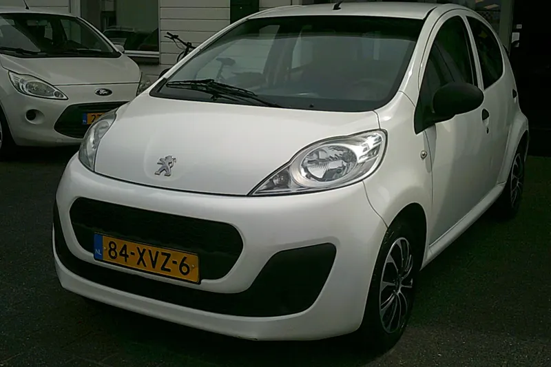 Peugeot 107 (2012)