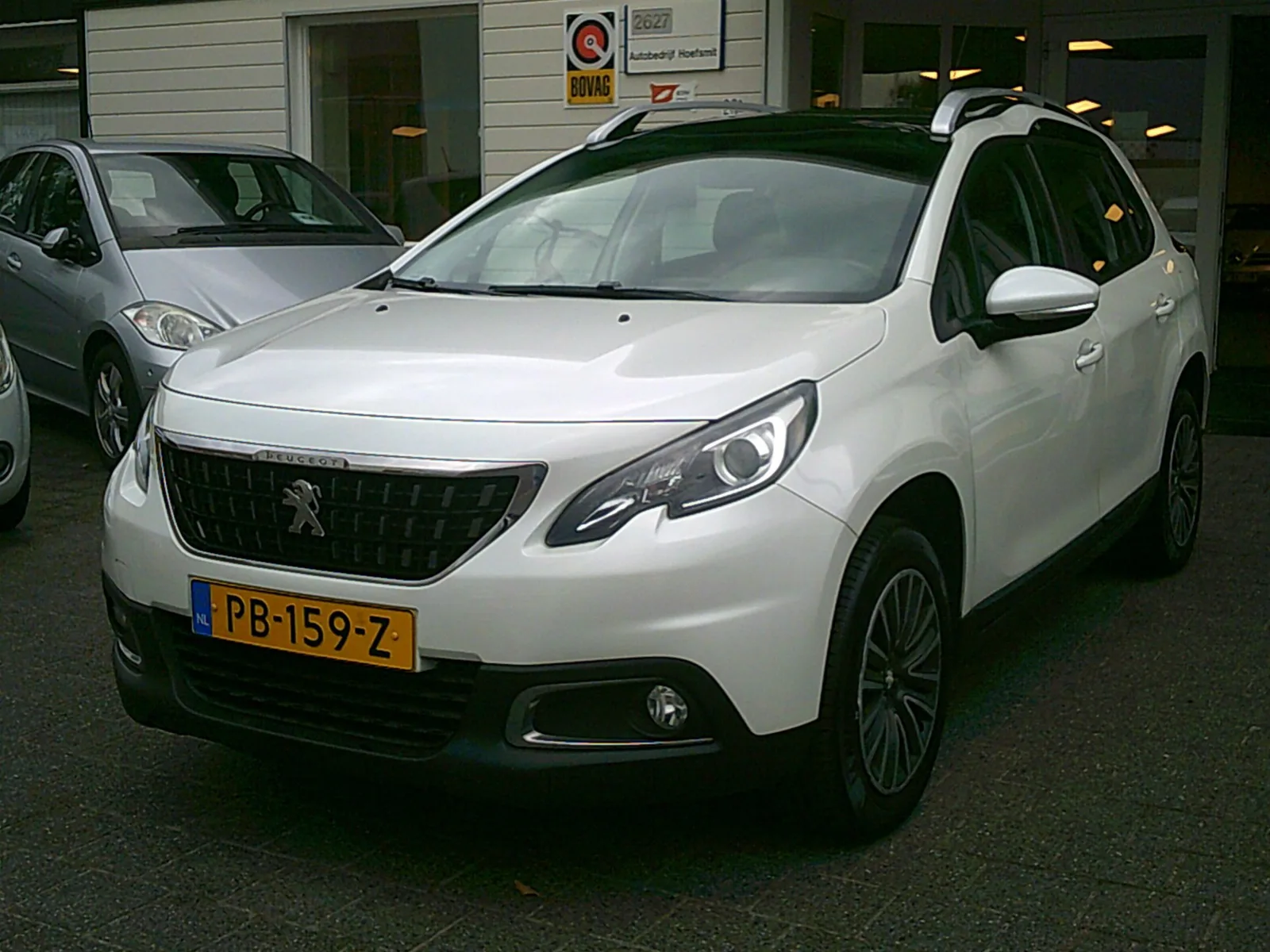 Peugeot 2008 (2017) — foto 1