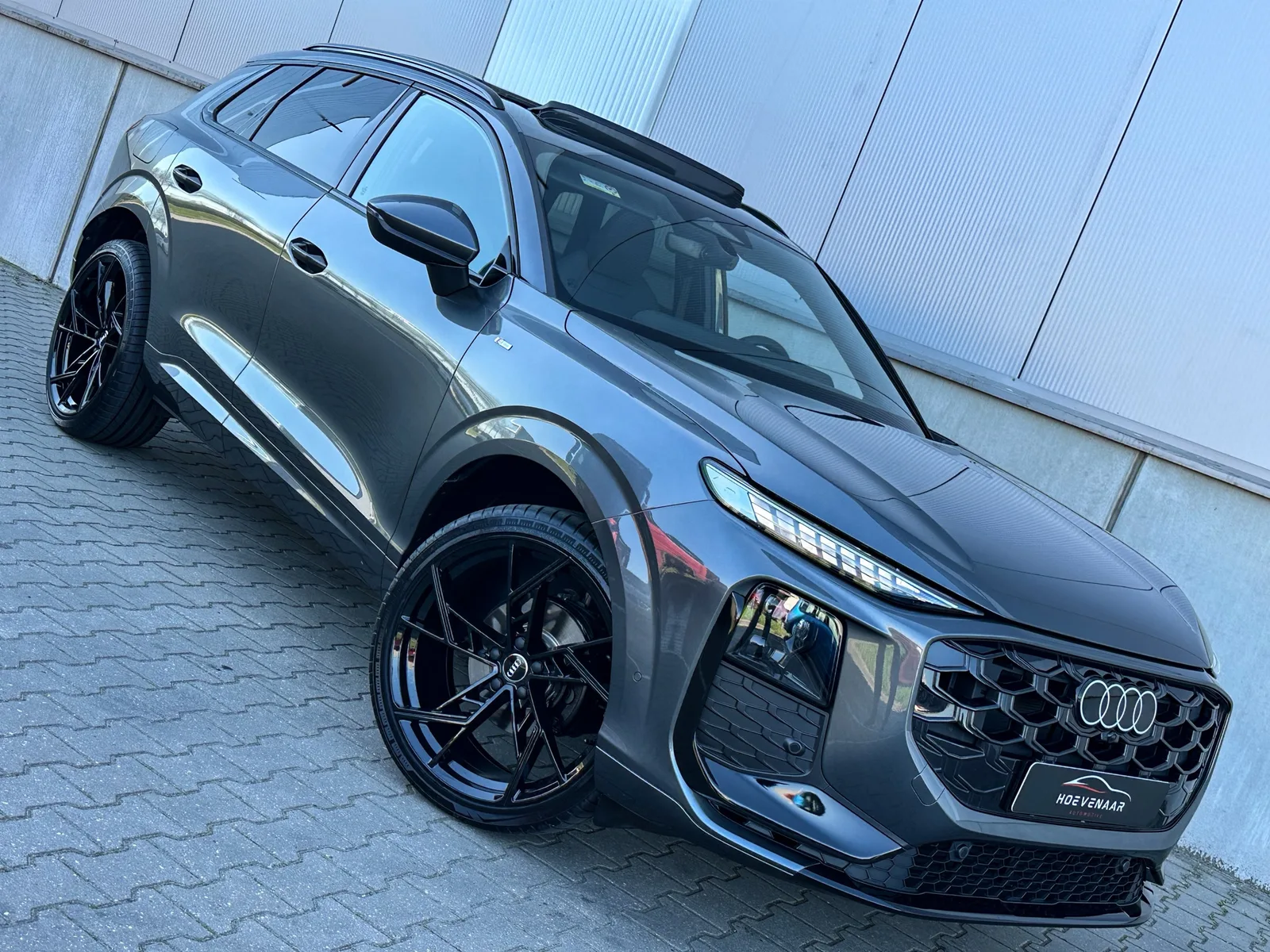 Audi Q3 (2025) — foto 1