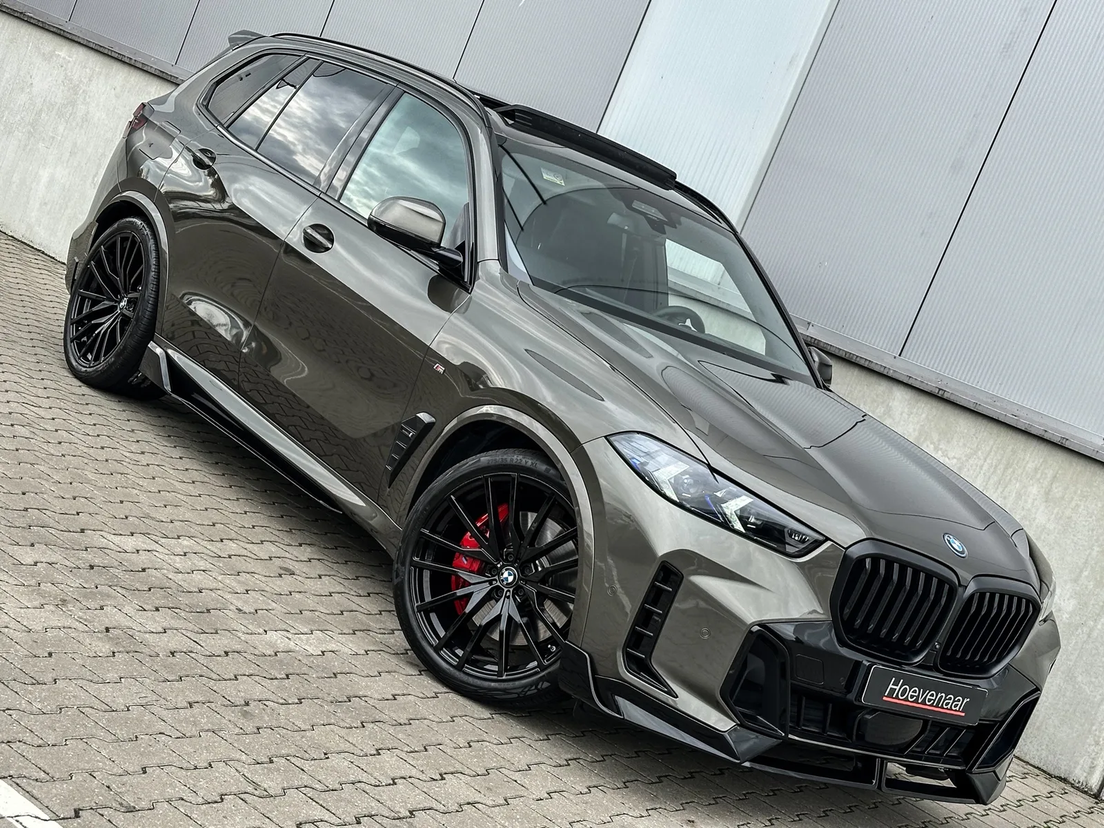 BMW X5 (2024) — foto 1