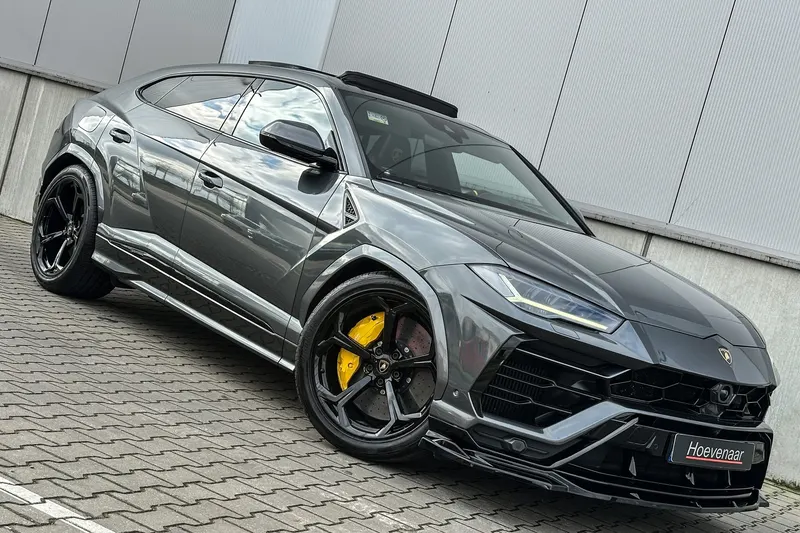 Lamborghini URUS (2019)