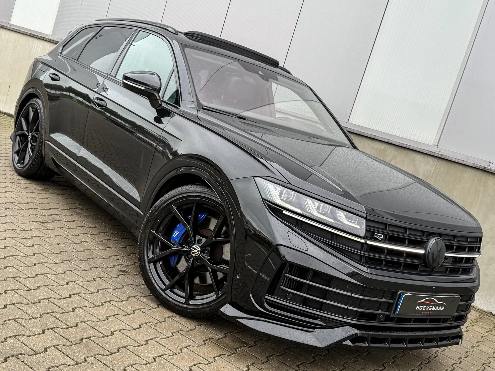 Volkswagen Touareg (2023) — foto 1