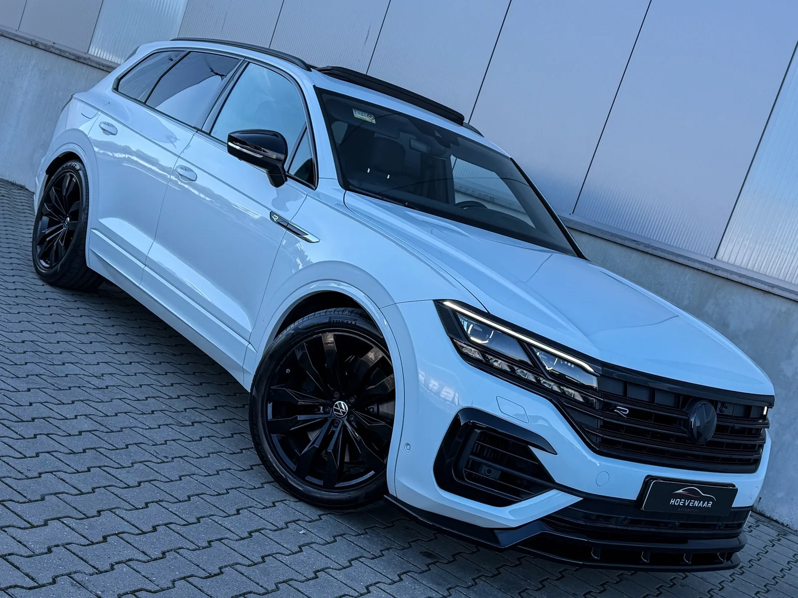 Volkswagen Touareg (2023) — foto 1