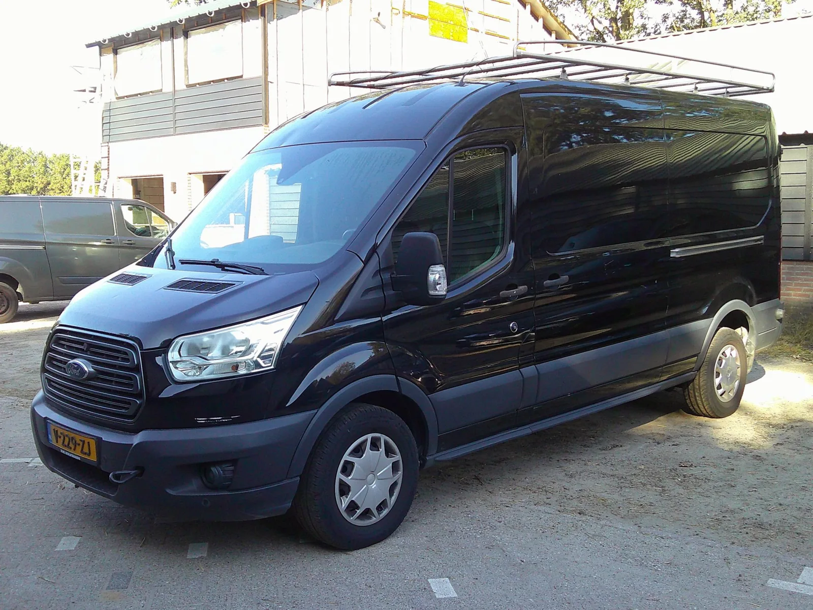 Ford Transit (2019) — foto 1