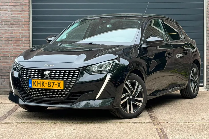 Peugeot 208 (2023)