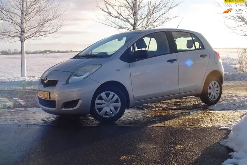 Toyota Yaris (2011)
