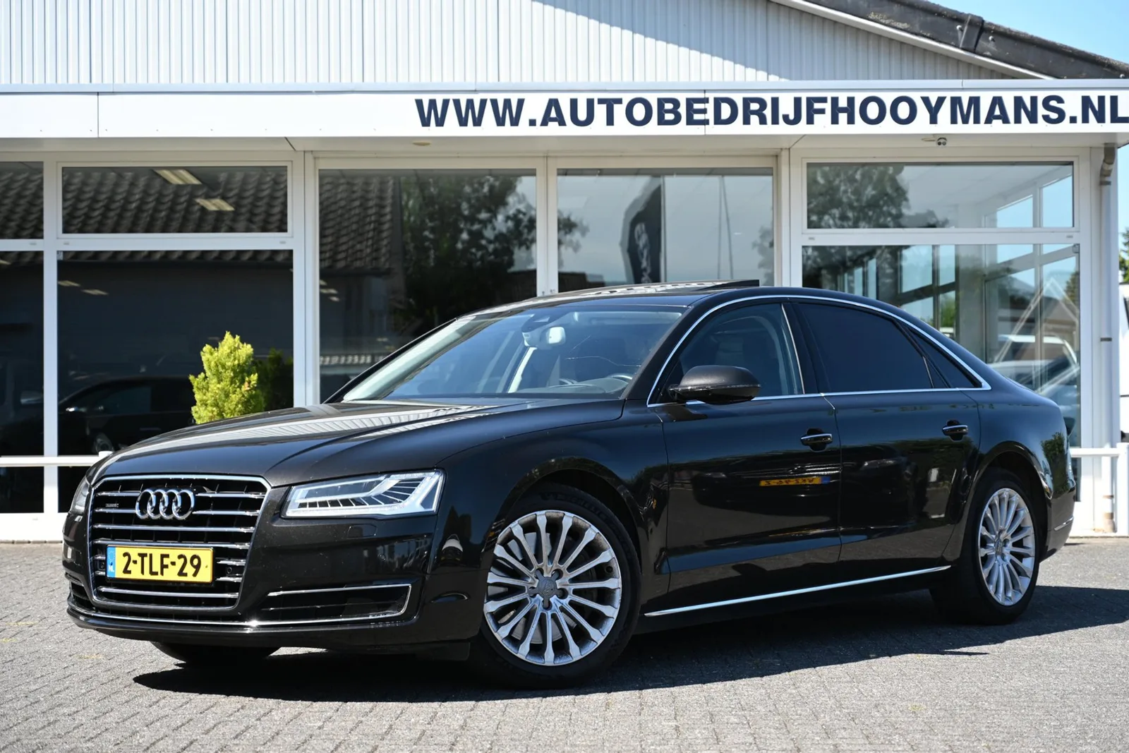 Audi A8 (2014) — foto 1