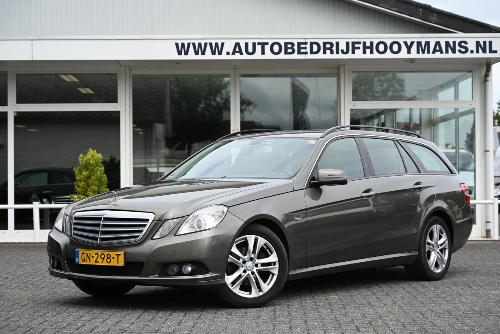 Mercedes-Benz E-Klasse (2011) — foto 1