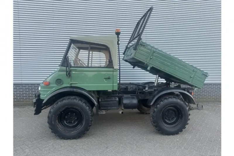 Mercedes-Benz Unimog (0)