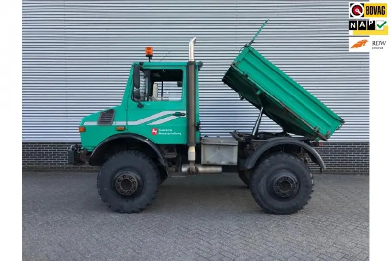 Mercedes-Benz Unimog (1992)