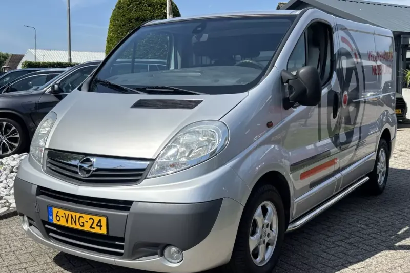 Opel Vivaro (2011)