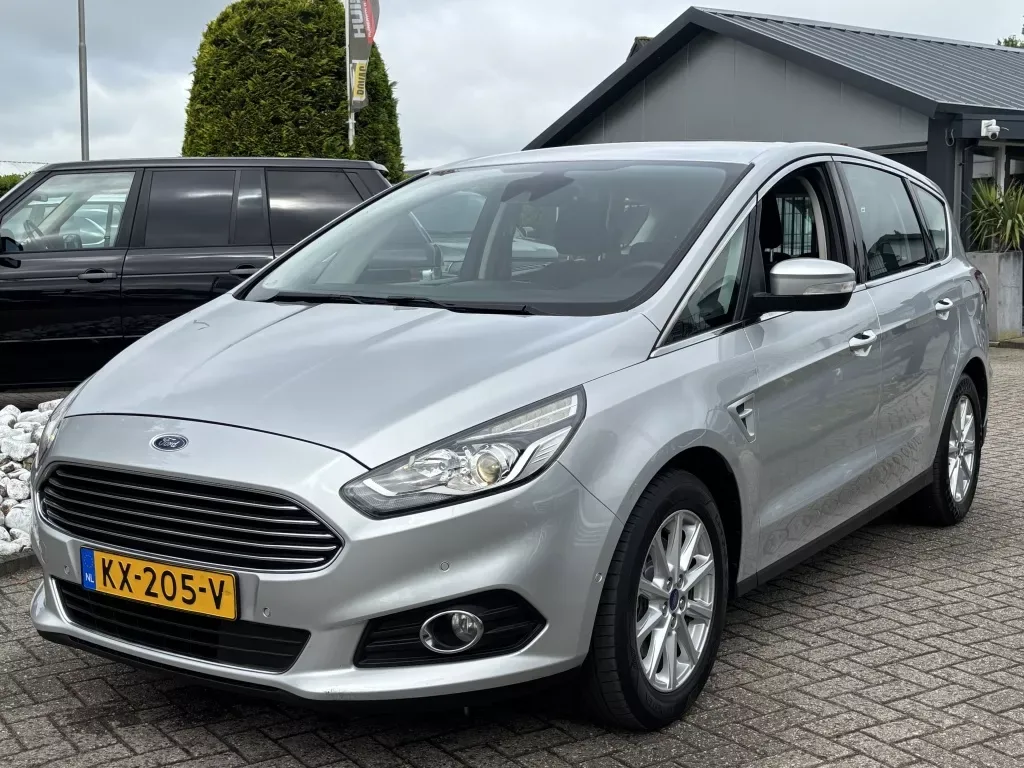 Ford S-Max (2017) — foto 1