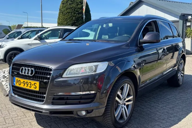 Audi Q7 (2005)