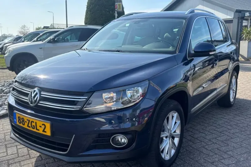Volkswagen Tiguan (2012)
